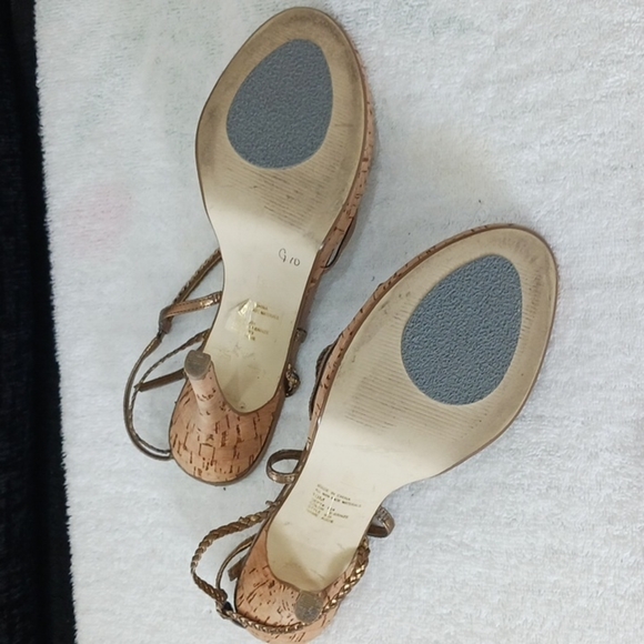 BAKERS Brown Metalic Strap Heels.Size 10. - Picture 7 of 12